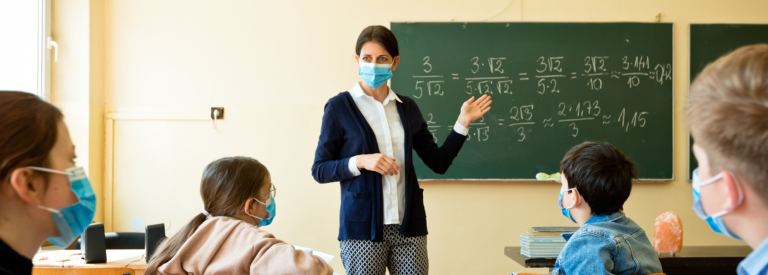 SNTE pide que docentes en riesgo de contagio no regresen a aulas