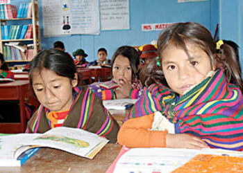 0 En regiones indígenas de Michoacán se imparten clases presenciales