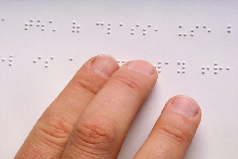 braille1-1200x800