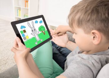 06/11/2018 El uso de pantallas frena en seco una parte del desarrollo del cerebro de los niños
SOCIEDAD
ISTOCK
