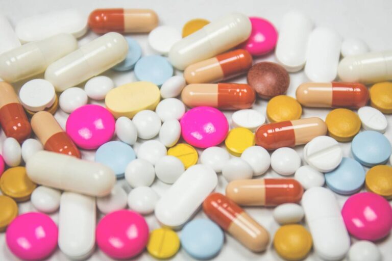 Un-farmaco-de-menos-de-2-euros-demuestra-ser-util-en-pacientes-criticos-con-covid-19