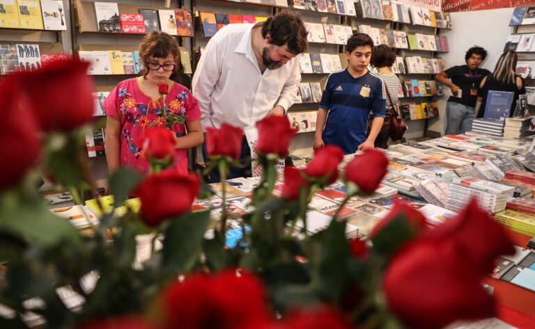 fiesta_del_libro_la_rosa