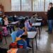 SAN CRISTÓBAL DE LAS CASAS, CHIAPAS. 30AGOSTO2021.- Este lunes da comienzo las clase presenciales ,en la colonia la frontera, San Cristóbal de las casas. Chiapas hoy a las 9 am abren de nuevo abren las puertas de la escuela primaria ( Benito Juárez García) , con sus debidas medidas de seguridad como gel antibacterial en la entrada y cubre bocas.
FOTO: JOSÉ SANTÍZ/CUARTOSCURO.COM