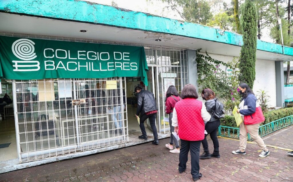 colbach-regresa-a-clases-presenciales