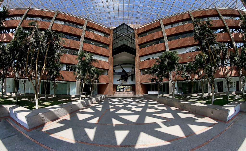 uam