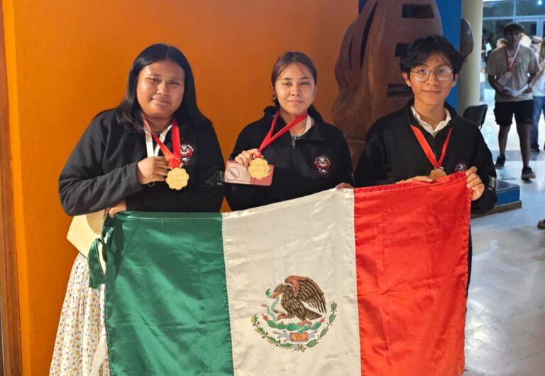 Ganan oro y plata estudiantes del COBAO en el concurso Infomatrix 2024 (2)