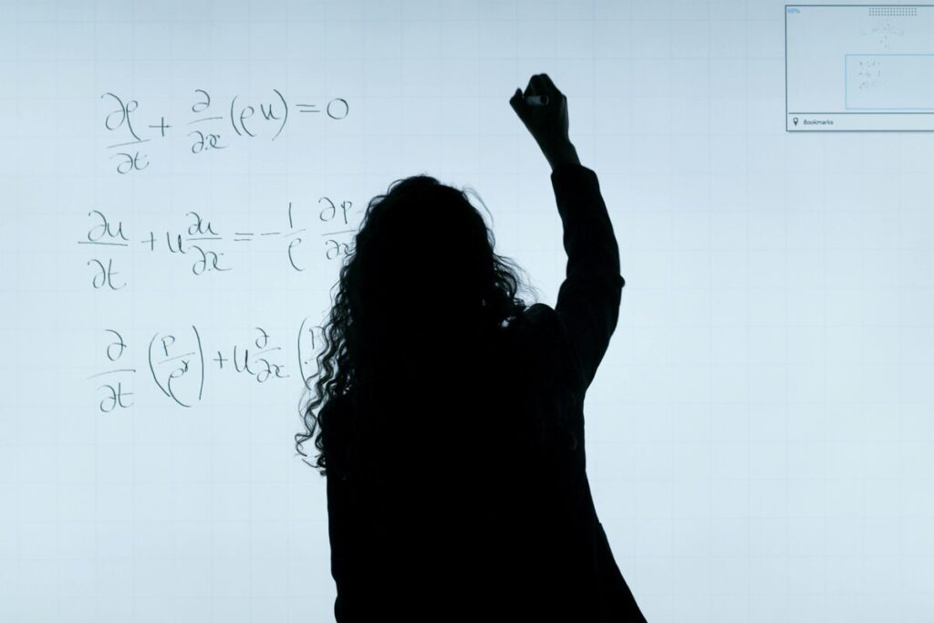 Docentes de Tamaulipas en programa de formación docente en un espacio académico profesional