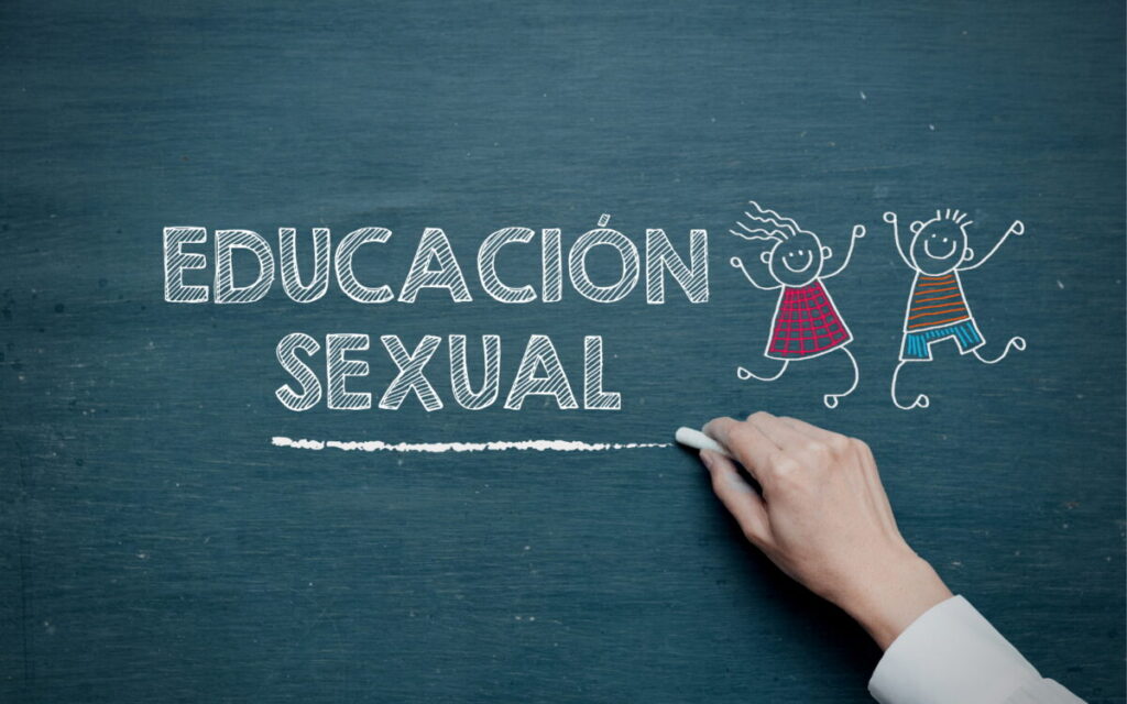 Educación sexual en México reforzada en casa y escuelas para prevenir riesgos y fomentar decisiones responsables