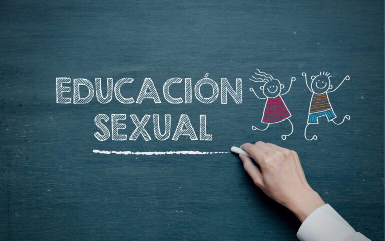 Educación sexual en México reforzada en casa y escuelas para prevenir riesgos y fomentar decisiones responsables