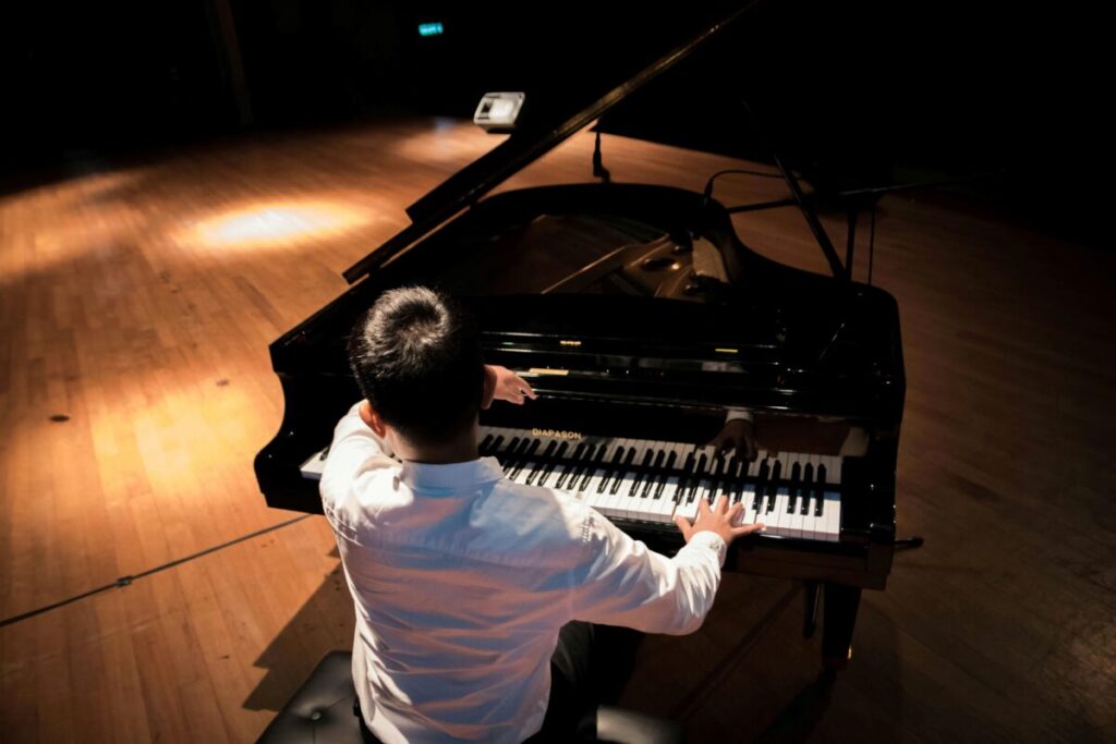 Estudiantes del Conservatorio Nacional de Música presentan recital en México tras formación en Europa, mostrando talento y excelencia educativa