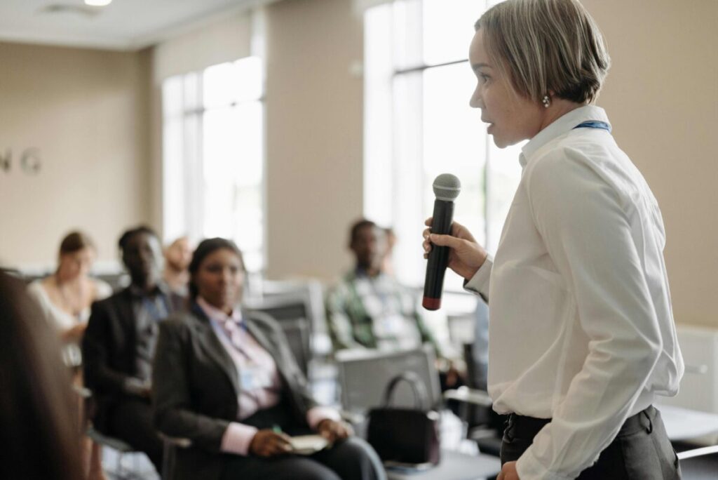 Profesionales en México desarrollan educación ejecutiva en marketing con liderazgo estratégico e innovación digital