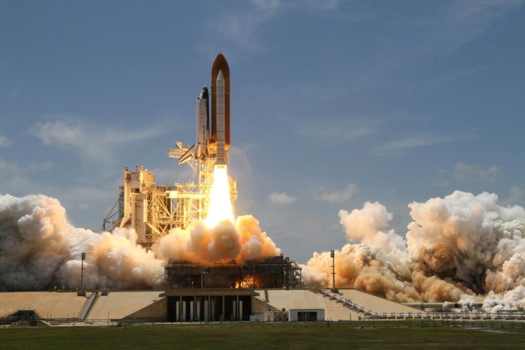 Jóvenes tlaxcaltecas participan en educación STEM junto a especialistas de la NASA, desarrollando habilidades científicas y tecnológicas