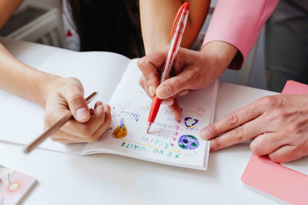 Estudiantes mexicanos participan en actividades de educación sostenible en sus escuelas públicas
