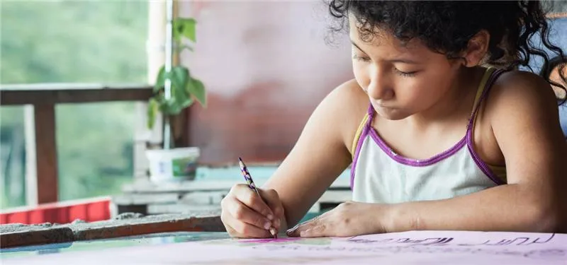 Escuelas de América Latina adaptadas al calor extremo como parte de una educación resiliente al cambio climático