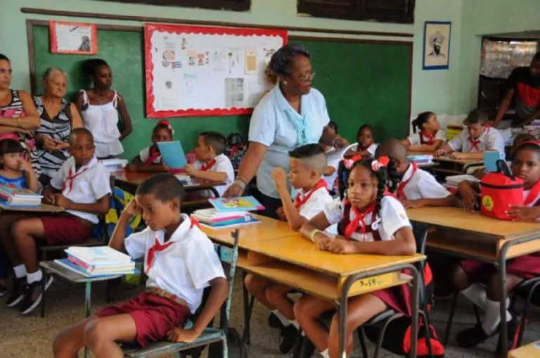 ducación en Cuba enfrenta desafíos con apoyo de UNESCO para garantizar continuidad educativa