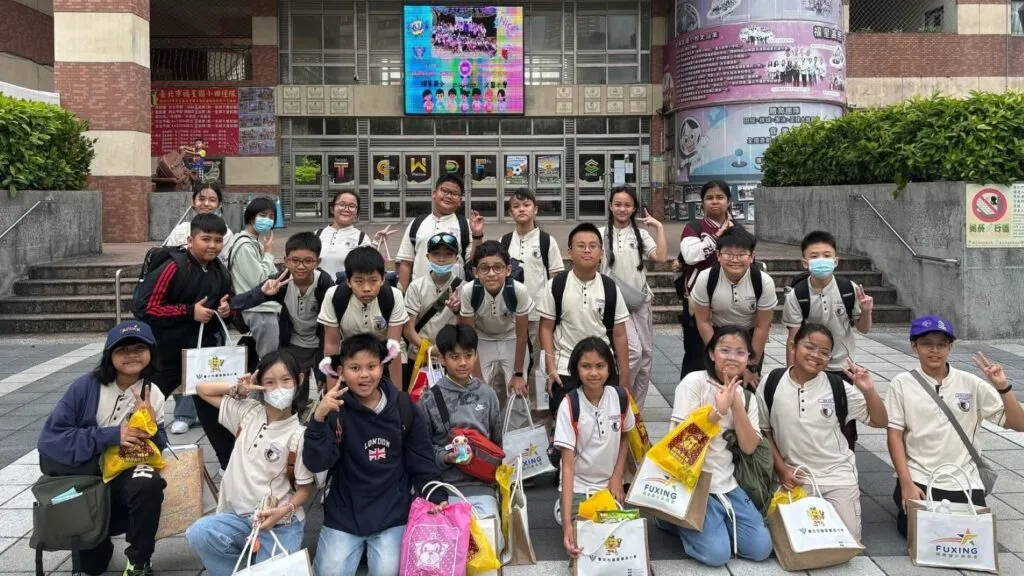 educación en Taipei con escuela Zhoumei moderna enfocada en inteligencia artificial, sostenibilidad y aprendizaje bilingüe