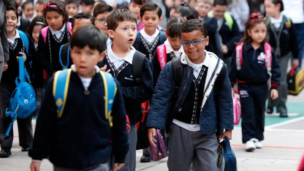 ciclo escolar 2026 modificado en México por calor extremo y Mundial de futbol con vacaciones más largas