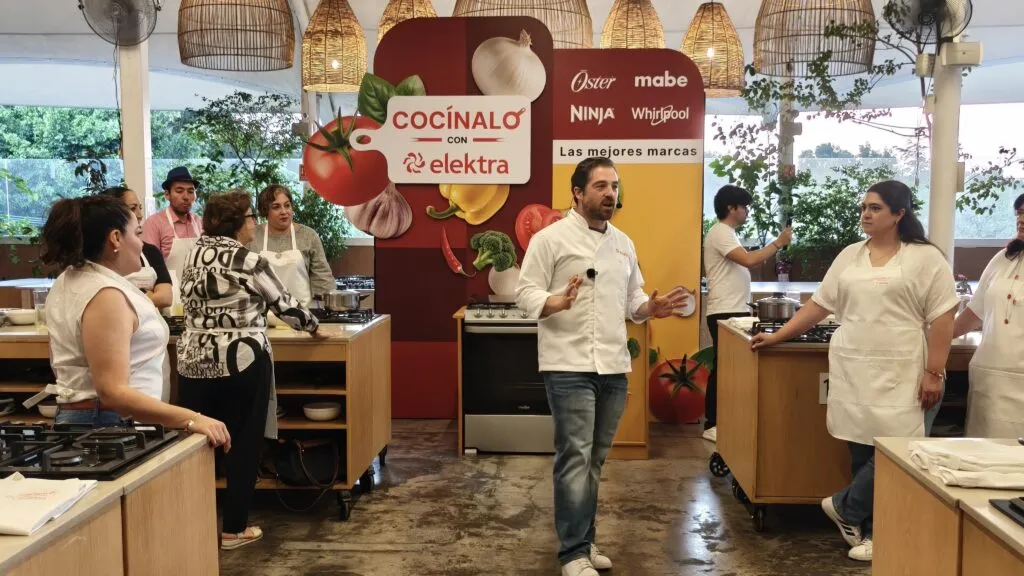 Cocina moderna inspirada en el evento Cocínalo con Elektra y el Día de las Madres