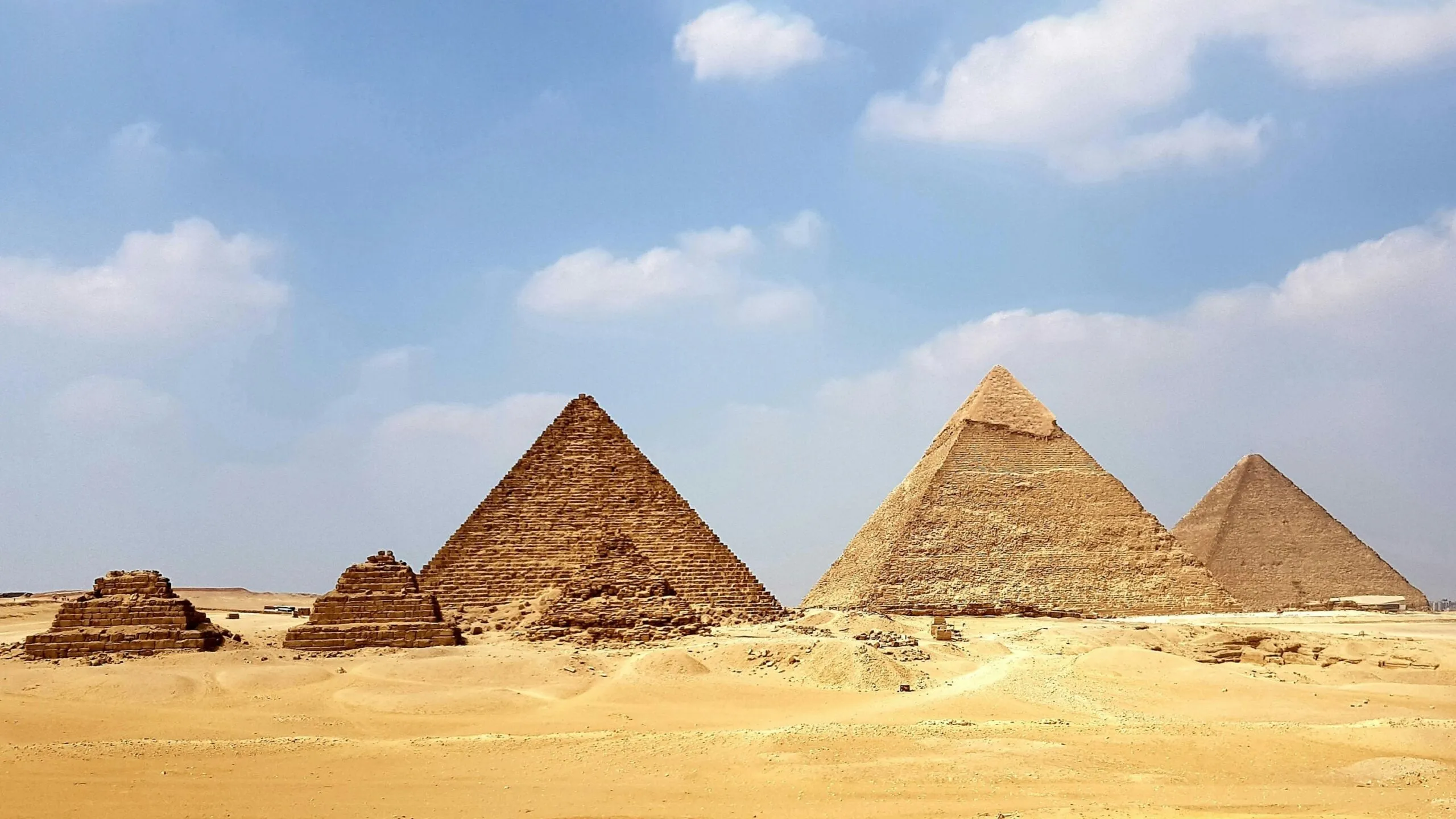 Investigación científica explica cómo las pirámides de Egipto soportan terremotos durante miles de años