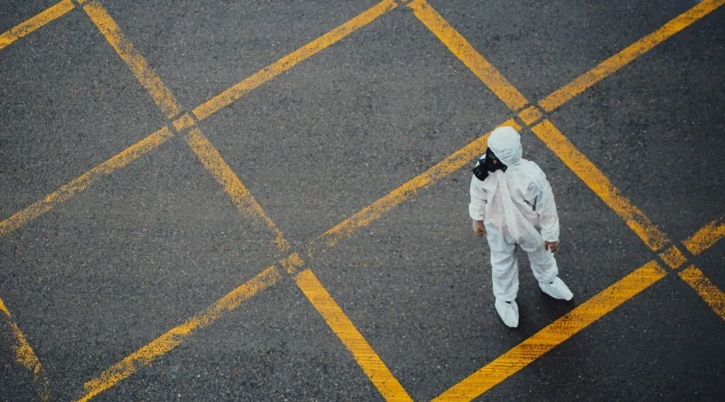Especialistas analizan amenazas de pandemia y vulnerabilidad sanitaria mundial tras alerta de la OMS