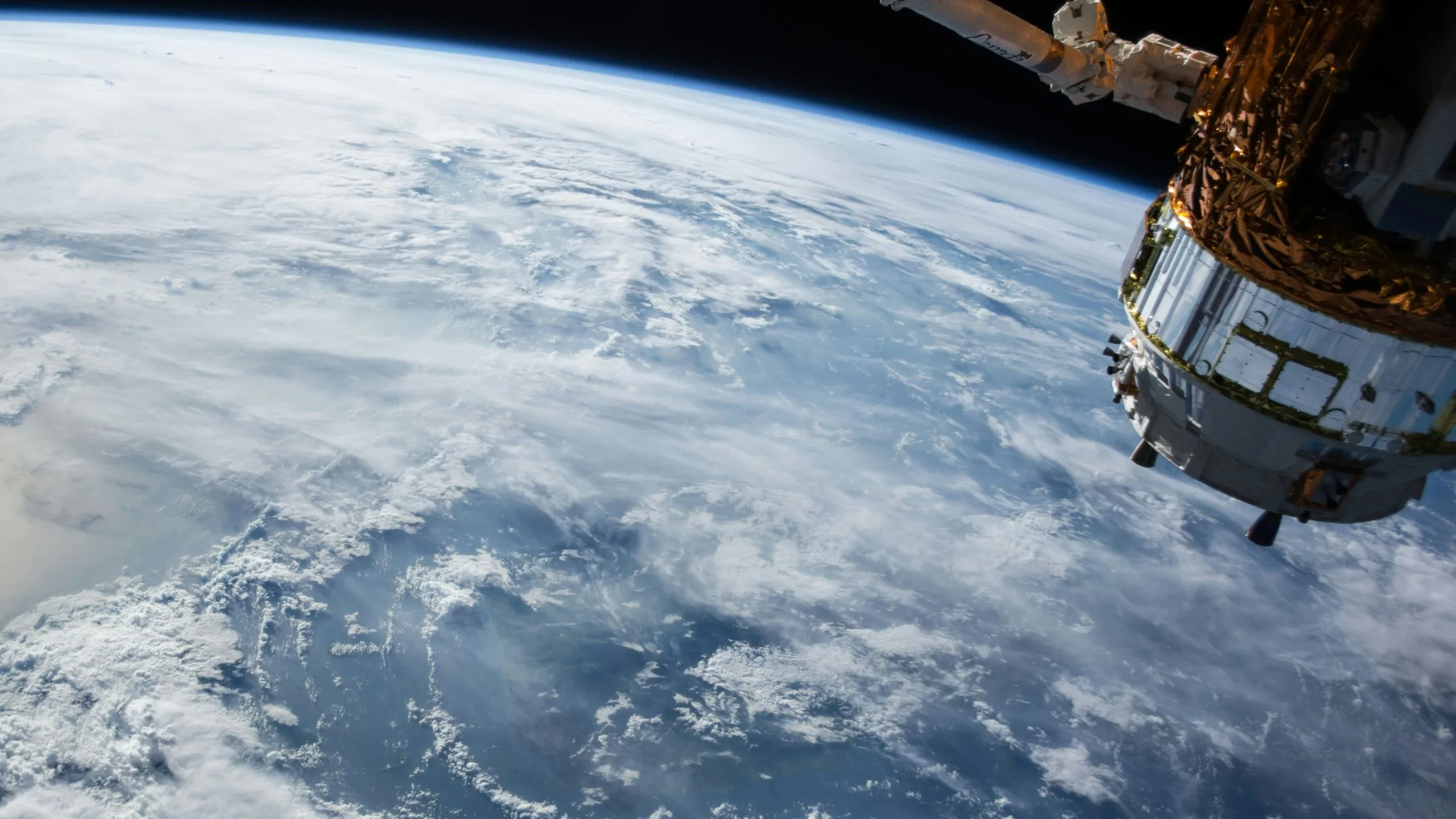 exploración espacial con robots de la NASA estudiando Marte y sistemas planetarios en futuras misiones científicas