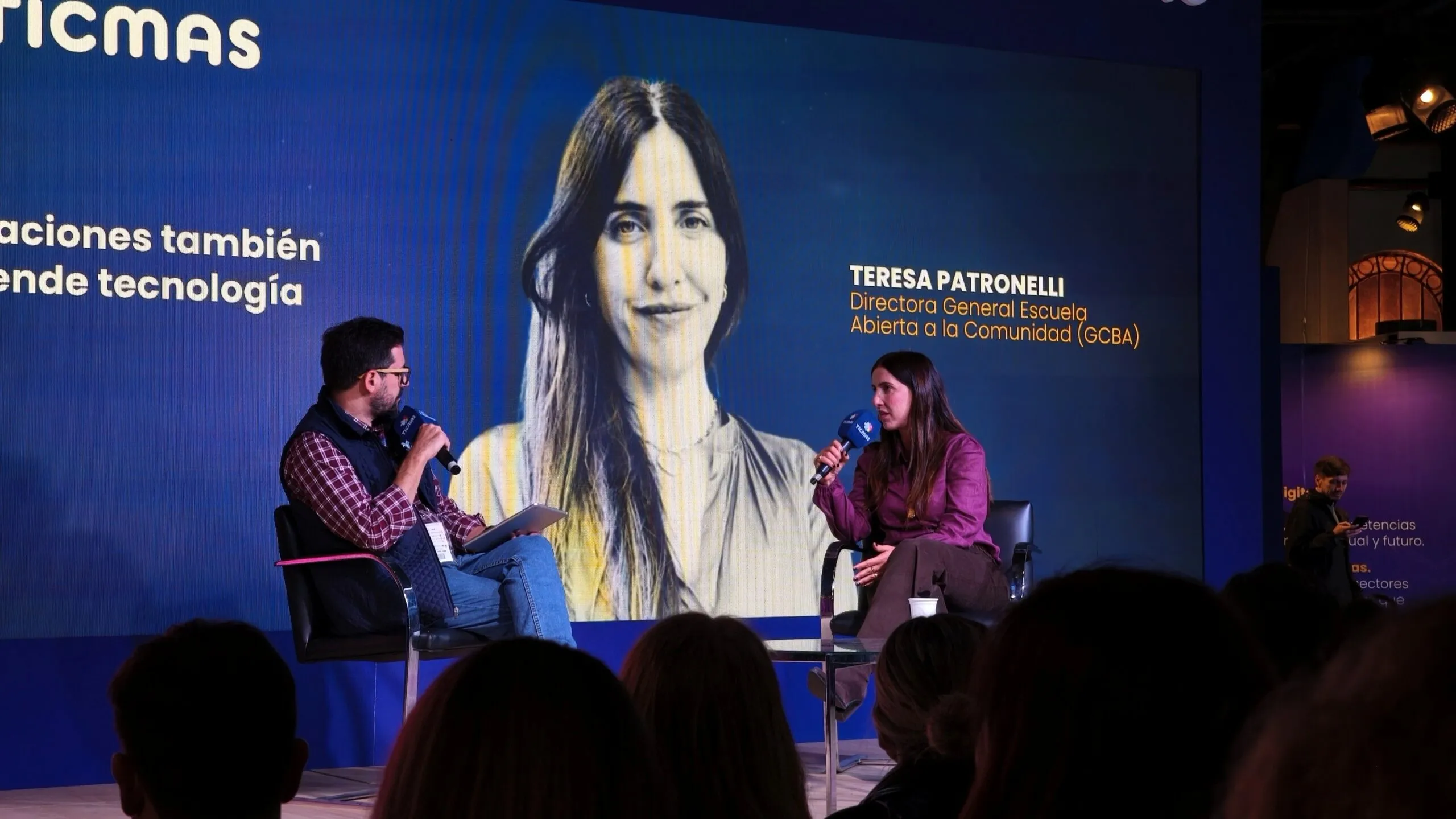 Teresa Patronelli liderando programas de educación no formal con enfoque en inclusión, tecnología y bienestar emocional en Buenos Aires