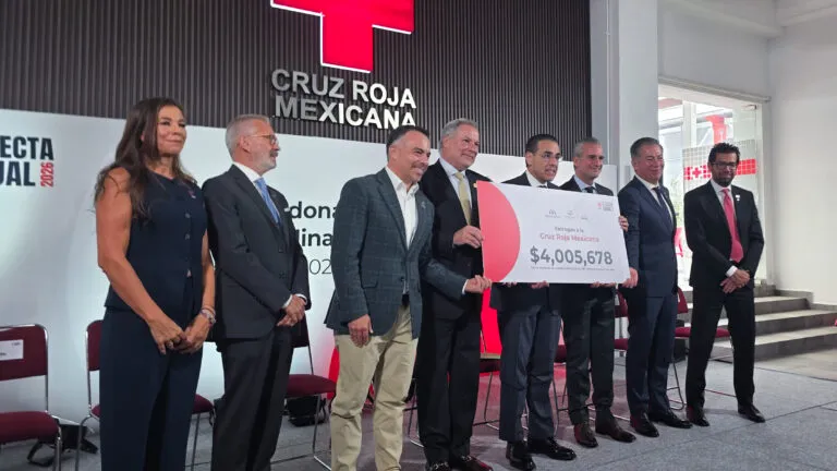 Banco Azteca y Cruz Roja canalizan fondos para atención de desastres