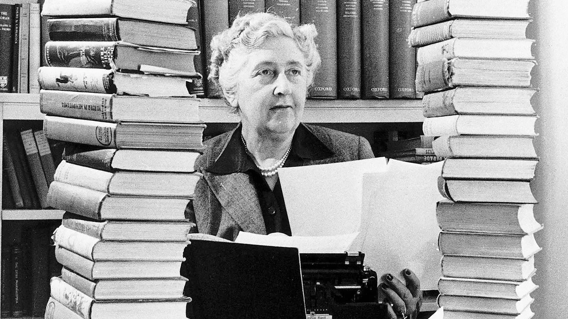 Agatha Christie revolucionó la novela policial con historias que siguen conquistando lectores un siglo después