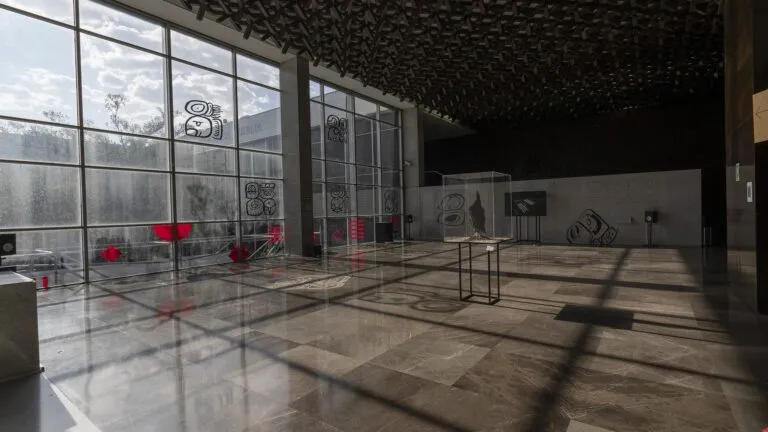 Taller artístico comunitario realizado como parte de un programa de construcción de paz en la UNAM.