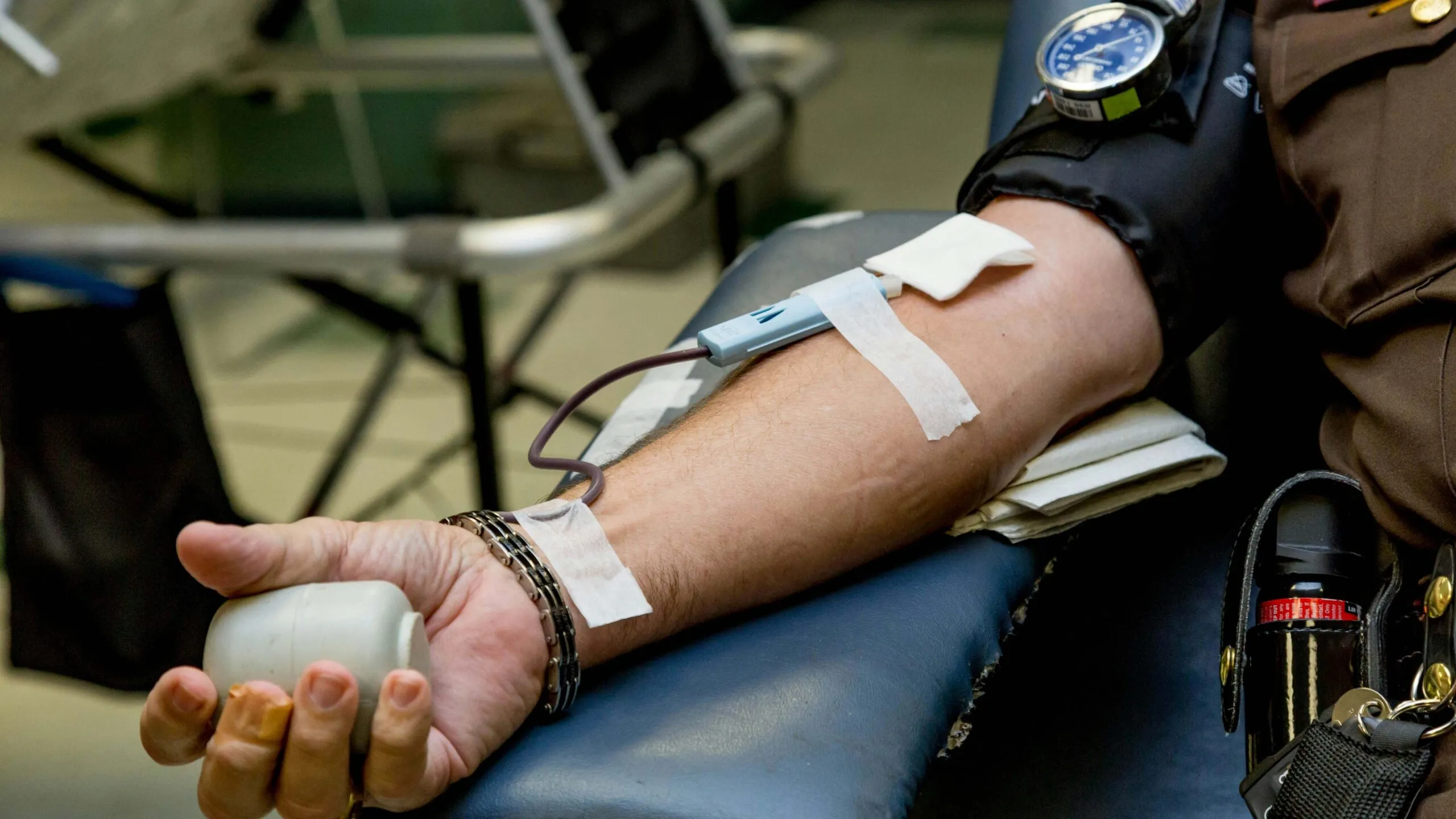 Especialista explica la importancia de donar sangre y desmiente los principales mitos sobre la donación.