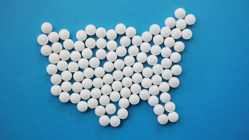 Aspirina y su posible papel para prevenir determinados tipos de cáncer y reducir la recurrencia de tumores colorrectales.