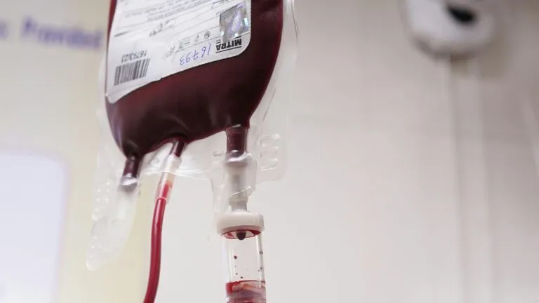 Sangre dorada Rh nulo para transfusiones