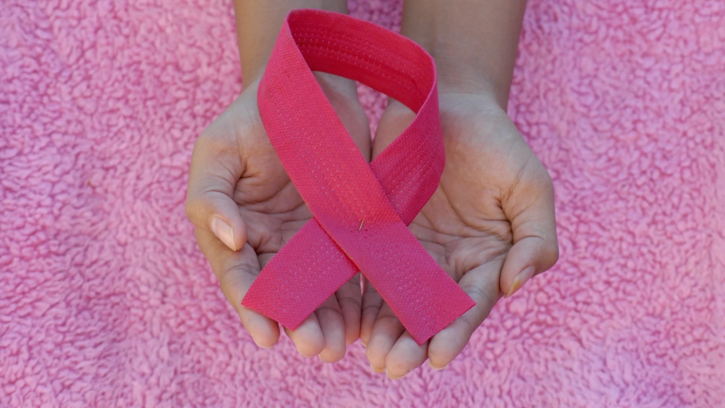 Día Mundial contra el Cáncer de Mama y la importancia de reconocer síntomas, realizar estudios de detección y acceder a tratamientos