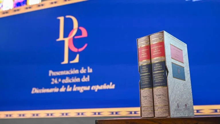 Nueva edición del Diccionario con más de 6.000 incorporaciones relacionadas con tecnología, salud, gastronomía y expresiones cotidianas