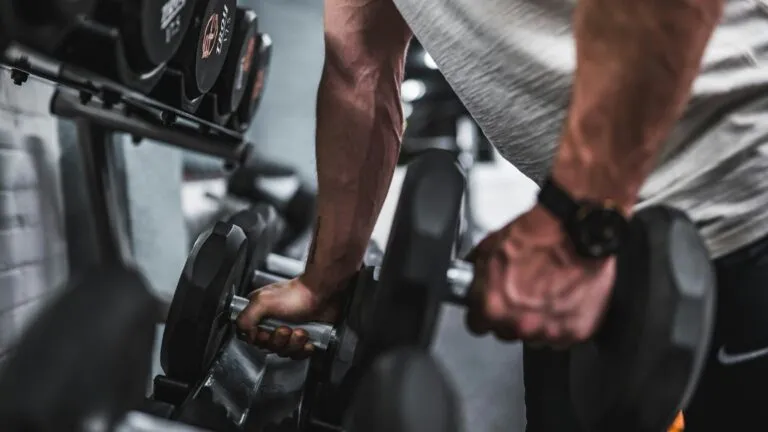 Beneficios del ejercicio para reducir la grasa hepática, controlar la inflamación y mejorar la salud del hígado sin perder peso